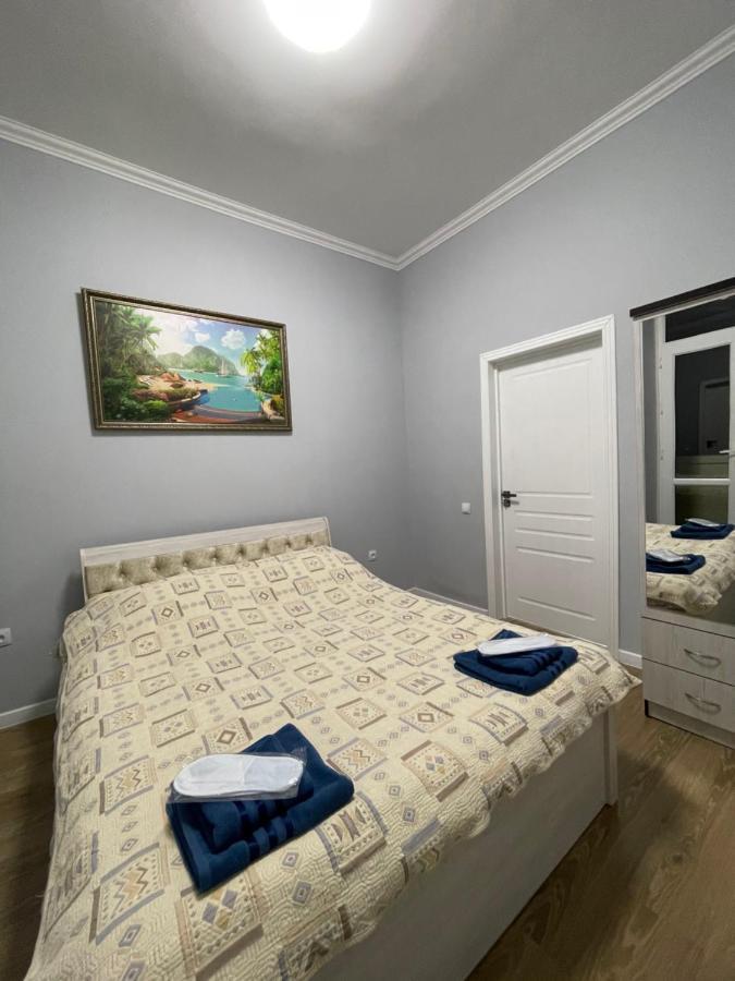 Amir Temur Apartment In Center After Renovation Tashkent Exterior photo
